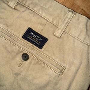 Nautica Shorts Mens 38W Khaki Rigger Classic Fit Pleated Cotton Chino Casual 8in